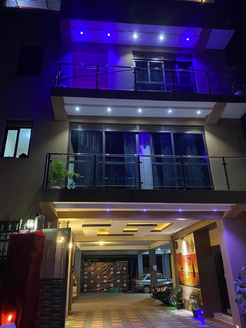 Javelin Hotel , Kampala, Uganda Tula ภายนอก รูปภาพ